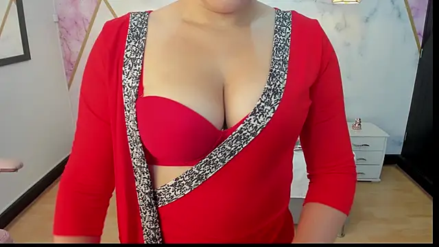 Snapshot of lizortiz chatting on 01-27-25, 12:05 lizortiz online show from 01-27-25, 12:05