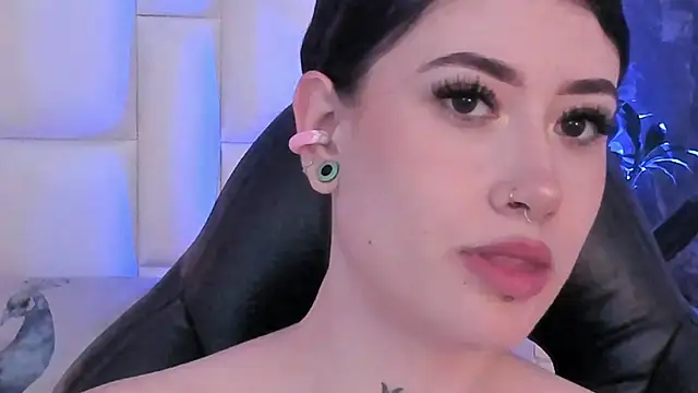 Snapshot of melody_suarez chatting on 02-07-25, 11:03 melody suarez online show from 02-07-25, 11:03
