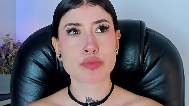 Snapshot of melody_suarez chatting on 03-02-25, 07:08 melody suarez online show from 03-02-25, 07:08
