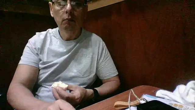 MarcusKelvin online show from 11-14-25, 01:59