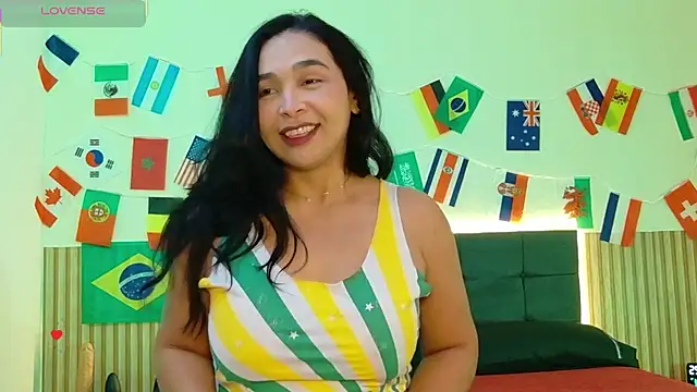 Snapshot of DIOSA-HOT chatting on 06-14-26, 10:27 DIOSA-HOT online show from 06-14-26, 10:27