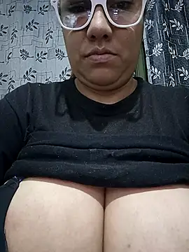 Snapshot of federica_bigboobs chatting on 02-23-25, 10:20 federica bigboobs online show from 02-23-25, 10:20