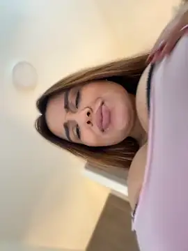 valeria2019hot online show from 04-18-26, 04:31