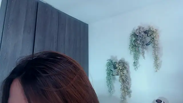 Snapshot of valeria2019hot chatting on 02-13-26, 09:04 valeria2019hot online show from 02-13-26, 09:04