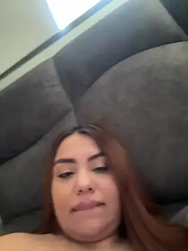 Snapshot of valeria2019hot chatting on 02-23-26, 05:35 valeria2019hot online show from 02-23-26, 05:35