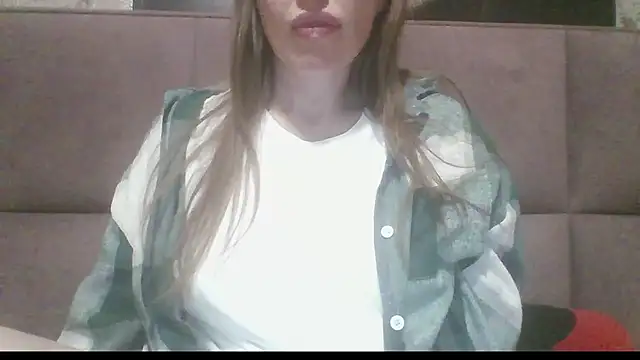 Sladkiegubki online show from 11-15-25, 09:52