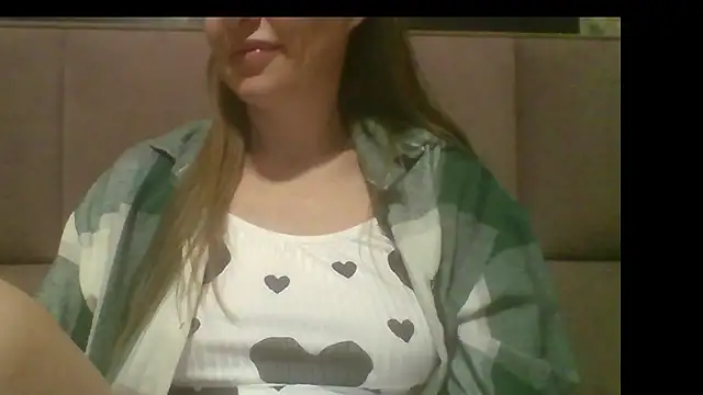 Sladkiegubki online show from 10-18-25, 09:39