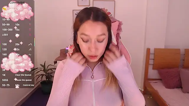 Dahlia  espresso online show from 02-12-26, 07:35