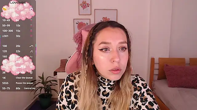 Dahlia  espresso online show from 02-23-26, 08:09