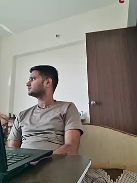 Jonrobinso online show from 04-11-26, 04:20