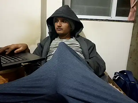 Jonrobinso online show from 12-18-25, 03:38