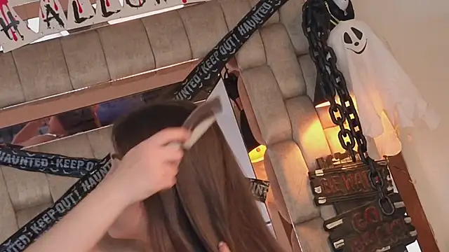 Maralains online show from 10-25-25, 03:49