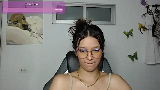 Snapshot of _Denis_sweet chatting on 01-24-25, 04:27 Denis sweet online show from 01-24-25, 04:27