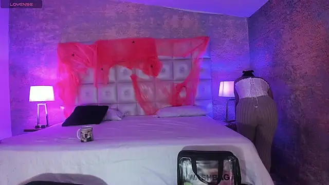 MelaniieRoux online show from 10-16-25, 11:40