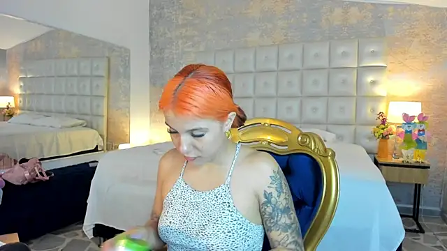 MelaniieRoux online show from 06-05-26, 07:30