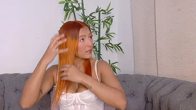 miranda villa online show from 12-21-25, 12:18