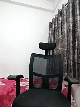 sanaya baby online show from 11-26-25, 05:57