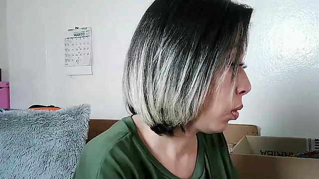 alixia81 online show from 03-04-26, 10:06