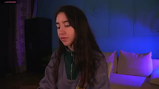 Belle Via online show from 04-15-26, 07:18