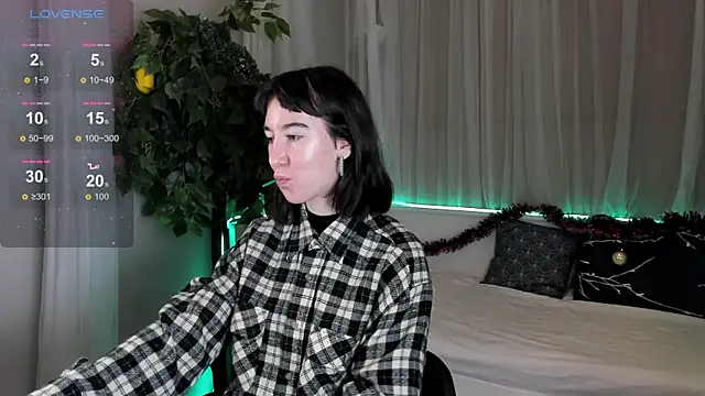 Belle Via online show from 12-24-24, 10:22