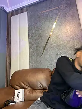 Snapshot of AaronCruz_ chatting on 02-18-25, 12:49 AaronCruz online show from 02-18-25, 12:49