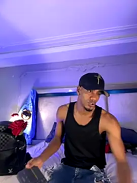 AaronCruz  online show from 12-02-25, 10:00