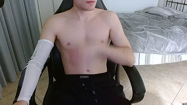 FitGuyDream online show from 11-20-25, 11:25