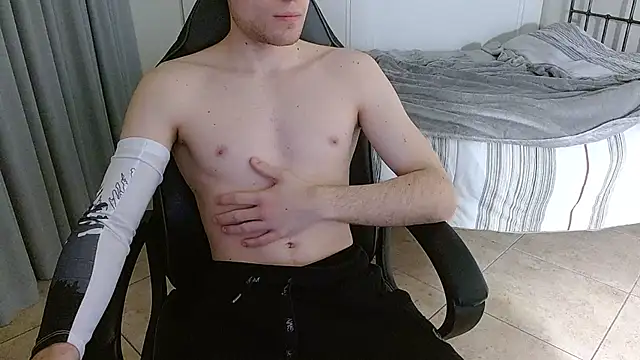 FitGuyDream online show from 11-22-25, 02:38