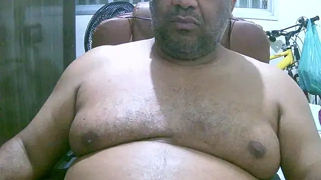 Snapshot of ulmo_br chatting on 09-15-25, 12:44 ulmo br online show from 09-15-25, 12:44