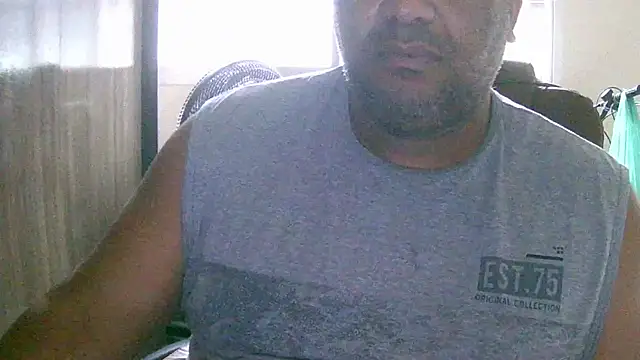 Snapshot of ulmo_br chatting on 09-13-25, 05:13 ulmo br online show from 09-13-25, 05:13