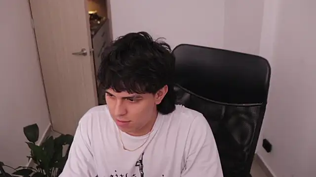 Tony Hoffa online show from 03-06-26, 10:27