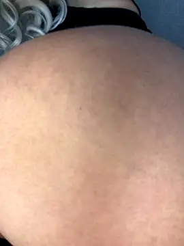 MiloTheName online show from 12-16-25, 01:26