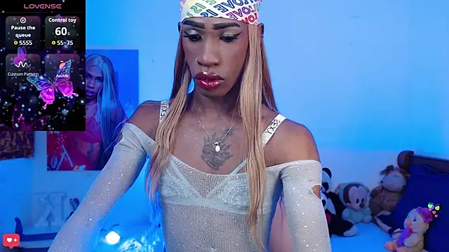 Kendall Gil online show from 10-21-25, 09:25