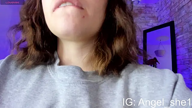 Cherry xoxx online show from 12-18-25, 11:47