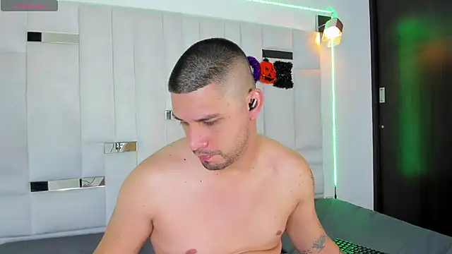 Jacoob19  online show from 10-18-25, 03:08