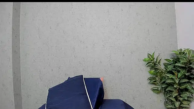 Tiffany mendez online show from 02-09-26, 12:03