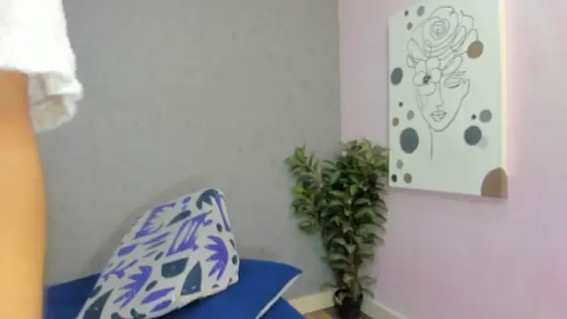 Tiffany mendez online show from 12-14-25, 12:33