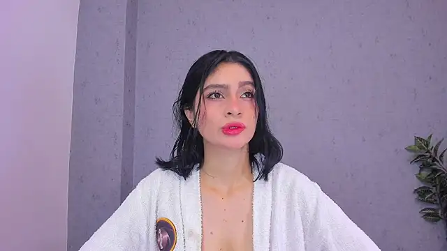Tiffany mendez online show from 04-23-26, 12:29