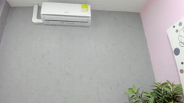 Tiffany mendez online show from 12-02-25, 12:07