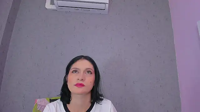 Tiffany mendez online show from 10-06-25, 12:17