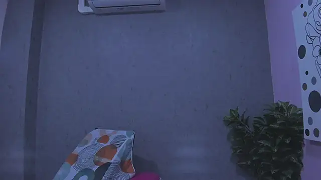 Tiffany mendez online show from 01-11-26, 12:01