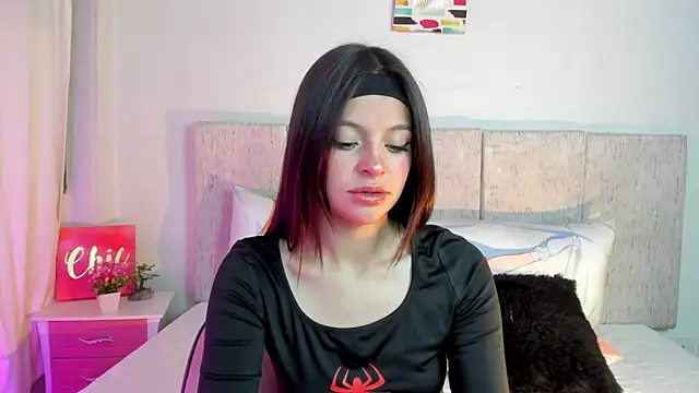 Snapshot of LucyEvans_ chatting on 09-10-25, 03:16 LucyEvans online show from 09-10-25, 03:16
