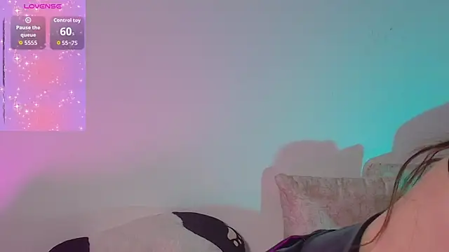 LucyEvans  online show from 01-13-26, 05:22