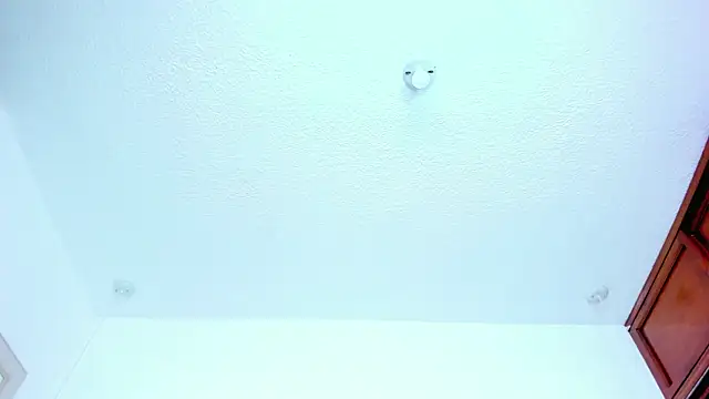 nahomygrey  online show from 05-24-26, 07:47
