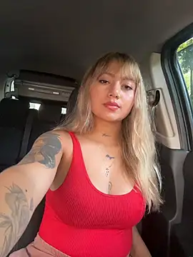 Snapshot of amanda-medrano1 chatting on 02-14-26, 03:12 amanda-medrano1 online show from 02-14-26, 03:12