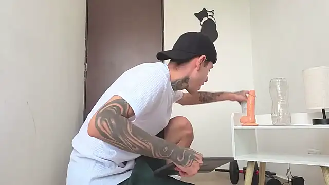 Saturno v online show from 11-13-25, 10:41