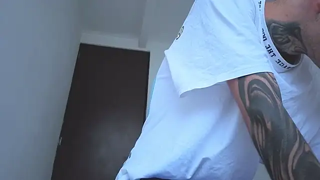 Saturno v online show from 09-29-25, 10:54