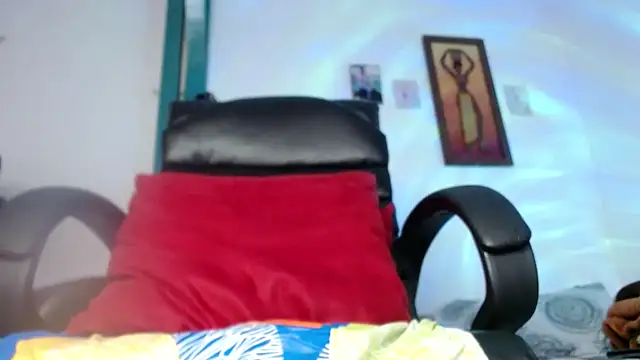 Sexy-Favgirl online show from 04-03-26, 09:32