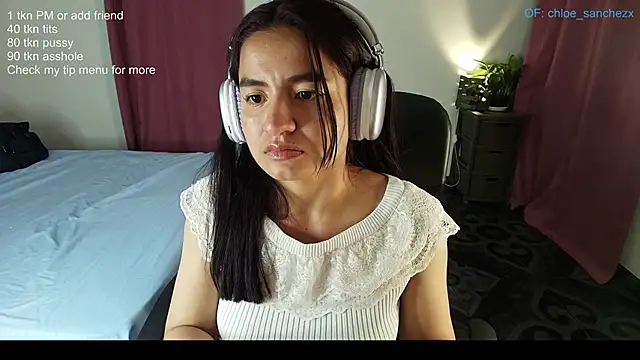 ChloeSanchezx online show from 04-23-26, 01:01