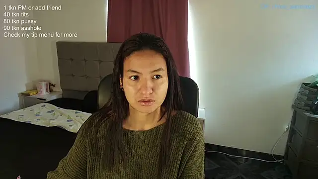 Snapshot of ChloeSanchezx chatting on 06-12-26, 06:27 ChloeSanchezx online show from 06-12-26, 06:27
